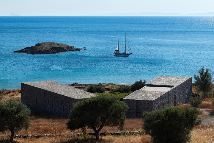 http://tsigarida.gr/PROJECTS/support/syros/2.jpg